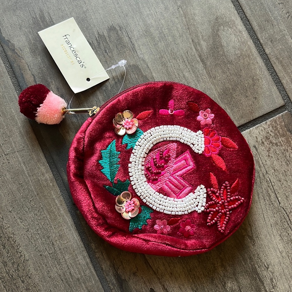Mini travel pouch- can hold chargers, EarPods, money, or makeup essentials ❤️